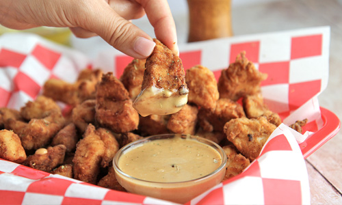 Chicken Nuggets with Dipping Sauce