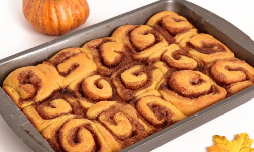 Pumpkin Pie Cinnamon Rolls