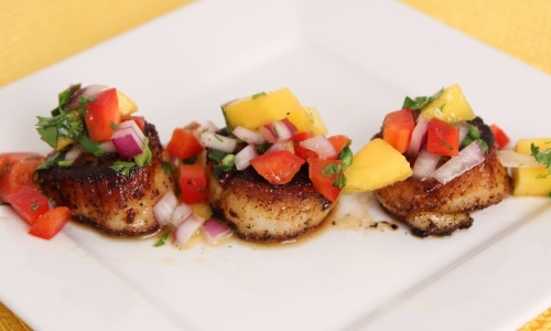 Scallops with Mango Salsa