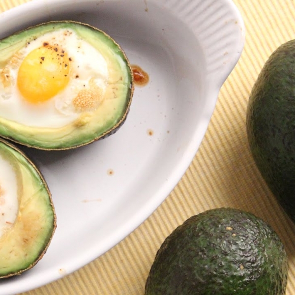 Avocado Baked Eggs