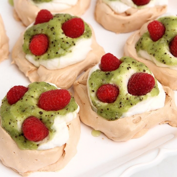 Mini Pavlovas