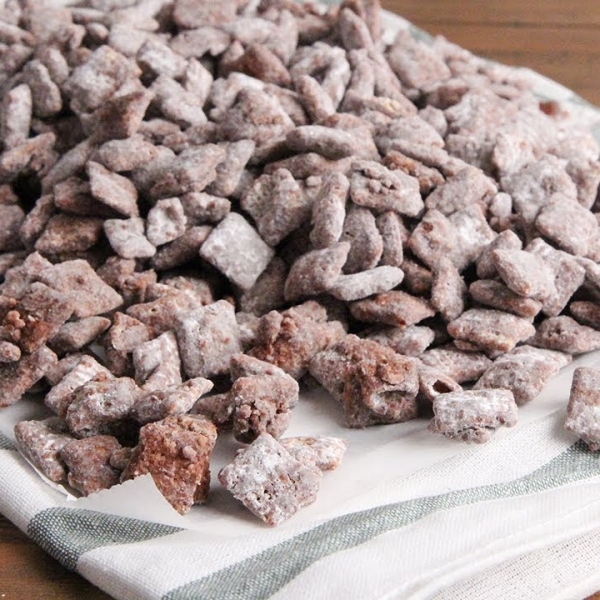 Reindeer Chow Muddy Buddies